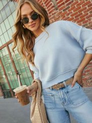 Milan Kiss Sweter w kolorze błękitnym rozmiar: M. Niebieskie swetry klasyczne damskie Milan Kiss, m, z bawełny, bez kołnierzyka. Za 166.49 zł.