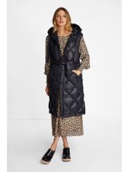 Rich & Royal Kamizelka pikowana w kolorze czarnym rozmiar: 40. Czarne kamizelki damskie Rich & Royal, bez wzorów, z tkaniny, bez kaptura. Za 346.99 zł.