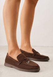 Brązowe Mokasyny z Imitacji Zamszu z Ozdobnym Przeszyciem i Zawieszką Veleyra. Brązowe mokasyny damskie Born2be, z jeansu, bez obcasa. Za 99.99 zł.