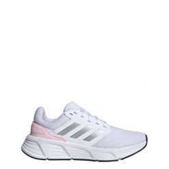 Buty do biegania dla dorosłych Adidas Galaxy 6 Shoes. Białe obuwie sportowe damskie Adidas, z materiału, bez zapięcia, do biegania. Za 279.00 zł.