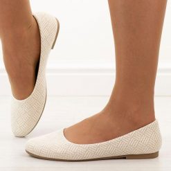 Złote baleriny damskie Evento 9047. Żółte balerinki damskie eVento, bez wzorów, z jeansu. Za 89.00 zł.