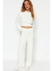 Trendyol 2-częściowy zestaw w kolorze kremowym rozmiar: M. Brązowe swetry klasyczne damskie Trendyol, m, bez kołnierzyka. Za 101.45 zł.