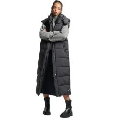 Damska kurtka z kapturem z długim rękawem Superdry Ripstop. Czarne kurtki damskie Superdry, na zimę, m, bez wzorów, z materiału, z kapturem. Za 723.50 zł.