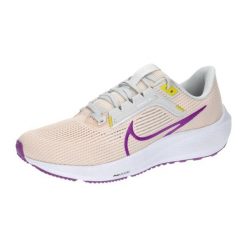 Buty do biegania Nike Air Zoom Pegasus 40 pomarańczowe. Brązowe obuwie sportowe damskie Nike, z materiału, bez zapięcia, do biegania. W wyprzedaży za 359.05 zł.