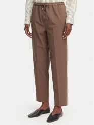 Marella Spodnie materiałowe Teso 2613131075 Brązowy Regular Fit. Brązowe spodnie materiałowe damskie Marella, bez wzorów, z materiału. Za 799.99 zł.