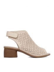 Remonte Sandały CEO-R8777-60 Beżowy. Brązowe sandały damskie Remonte, bez wzorów, ze skóry, bez obcasa, na słupku, bez zapięcia. Za 379.99 zł.