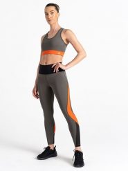 Dare 2b Legginsy sportowe "Move" w kolorze khaki rozmiar: 46. Brązowe legginsy damskie Dare 2b, bez wzorów, z materiału. Za 91.99 zł.