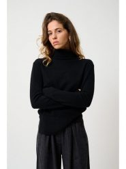 AUTHENTIC CASHMERE Kaszmirowy golf "Fornet" w kolorze czarnym rozmiar: L. Czarne golfy damskie AUTHENTIC CASHMERE, l, bez wzorów, z kaszmiru, bez ramiączek. Za 339.80 zł.