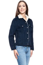 DAMSKA KURTKA ZIMOWA LEVI'S Ex- Boyfriend Trucker 361370028. Kurtki damskie Levi's, na zimę, s, bez wzorów, ze sztruksu, bez kaptura. W wyprzedaży za 199.99 zł.