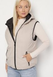 Jasnobeżowa Dwustronna Kamizelka z Kapturem Zdobiona Pikowanymi Przeszyciami Tuliona. Brązowe kamizelki damskie Born2be, plus size, z aplikacjami, z jeansu, z kapturem. Za 119.99 zł.