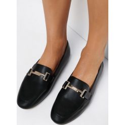 Czarne Mokasyny Lefi. Czarne mokasyny damskie Born2be, ze skóry ekologicznej, bez obcasa. Za 84.99 zł.