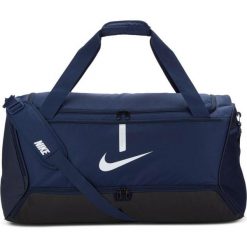 Torba sportowa Nike Academy Duff L treningowa na ramię z komorą na buty 95L. Czerwone torby sportowe Nike, bez wzorów. Za 145.00 zł.