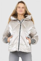 HETREGO Srebrna kurtka damska z kapturem Muriel, Rozmiar 34 EU - 38 IT. Szare kurtki damskie HETREGO, s, bez wzorów, z kapturem. W wyprzedaży za 1,299.99 zł.