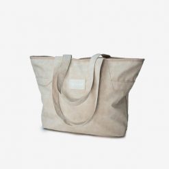 Torba sportowa Domyos 25 l. Brązowe torby sportowe DOMYOS, bez wzorów, z materiału. W wyprzedaży za 54.99 zł.
