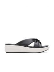 Clarks Japonki "Drift Ave" w kolorze czarnym na koturnie rozmiar: 41,5. Czarne klapki damskie Clarks, bez wzorów, z otwartym noskiem, bez obcasa, na koturnie, bez zapięcia. Za 110.29 zł.