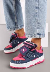 Granatowo-Różowe Płaskie Sznurowane Sneakersy z Napisami Friefra. Niebieskie obuwie sportowe damskie Born2be, z materiału, bez zapięcia. Za 99.99 zł.