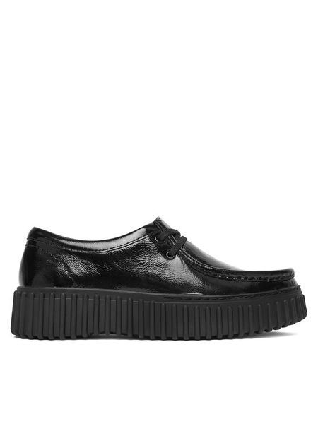 Clarks Półbuty Torhill Bee 26179111 Czarny. Czarne półbuty damskie Clarks, bez wzorów, z lakierowanej skóry, bez obcasa, na płaskiej podeszwie, bez zapięcia. Za 484.99 zł.