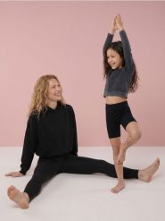 Sportowe legginsy z podklejonym pasem Active - czarny. Czarne legginsy damskie Sinsay, l, bez wzorów. Za 39.99 zł.
