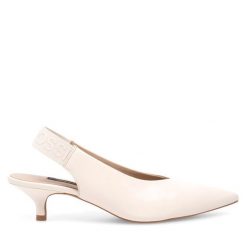 Czółenka GINO ROSSI. Białe czółenka damskie Gino Rossi, bez wzorów, bez obcasa. Za 209.99 zł.