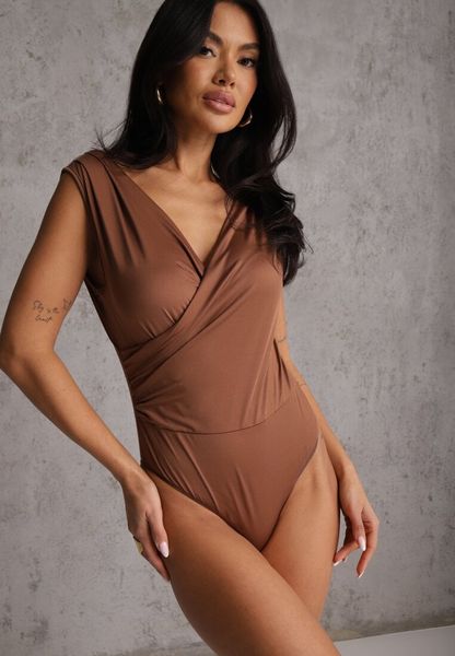 Brązowe Kopertowe Body Bez Rękawów Edalwen. Brązowe body i gorsety Renee, bez wzorów. Za 59.99 zł.