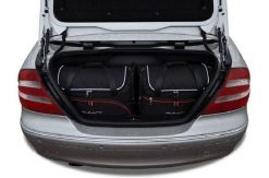 Torby Do Bagażnika Mercedes-Benz Clk Cabrio 2002-2010 4Szt Kjust. Czarne torby podróżne KJUST, bez wzorów, z kauczuku. Za 953.00 zł.