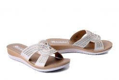 INBLU BV-47 002 beżowy, klapki damskie. Brązowe klapki damskie Inblu, bez wzorów, bez obcasa, na koturnie, bez zapięcia. Za 77.99 zł.