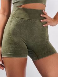 Szorty sportowe z ozdobnymi przeszyciami - zielony. Zielone spodenki sportowe damskie Sinsay, l, bez wzorów. Za 32.99 zł.