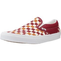 Tenisówki Vans Model Classic Slip-on Kolor Czerwony. Czerwone trampki damskie Vans, bez wzorów, z tkaniny, bez zapięcia. W wyprzedaży za 258.55 zł.