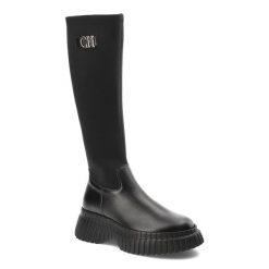 Czarne Kozaki Chebello Stylowe Obuwie Damskie. Czarne kozaki damskie CheBello, z materiału, bez obcasa, bez zapięcia. Za 499.00 zł.