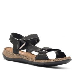 Sandały Go Soft. Czarne sandały damskie GO SOFT, bez wzorów, bez obcasa, na płaskiej podeszwie, bez zapięcia. Za 179.99 zł.