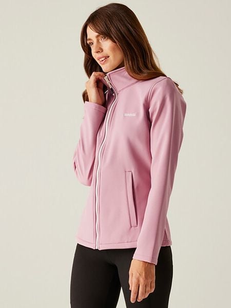 Regatta Kurtka softshellowa "Connie V" w kolorze jasnoróżowym rozmiar: 38. Różowe kurtki sportowe damskie Regatta, bez wzorów, bez kaptura. Za 96.83 zł.