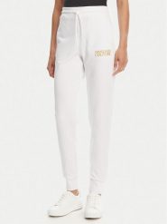Versace Jeans Couture Spodnie dresowe 78HAAT06 Biały Regular Fit. Białe spodnie dresowe damskie Versace Jeans Couture, m, bez wzorów, z bawełny. Za 489.99 zł.