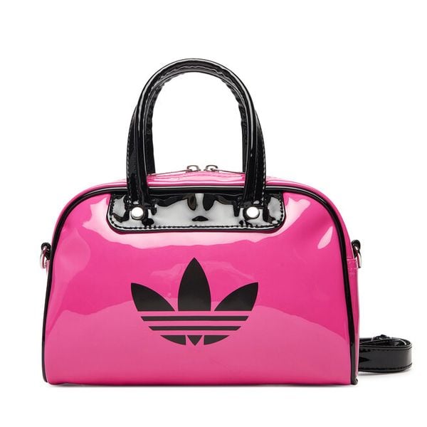 Torebka adidas. Czerwone torebki klasyczne damskie Adidas, bez dodatków. Za 149.99 zł.