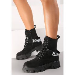 Czarne Botki Chyalose. Czarne botki damskie Renee, za kostkę, bez obcasa, na płaskiej podeszwie, bez zapięcia. Za 169.99 zł.