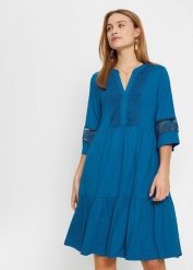 Sukienka tunikowa z miękkiej wiskozy. Niebieskie sukienki damskie bonprix, bez wzorów, z koronki, bez ramiączek. Za 142.99 zł.