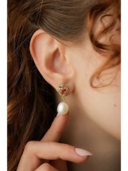 Pierres delicates Kolczyki w kolorze białym z perłami i kwarcem różowym rozmiar: onesize. Białe kolczyki damskie Pierres delicates, z kwarcem, z mosiądzu. Za 44.95 zł.