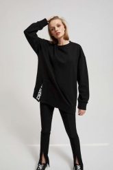 Bluza oversize z napisem. Bluzy damskie MOODO, m, bez wzorów, z bawełny, bez kaptura. W wyprzedaży za 54.99 zł.