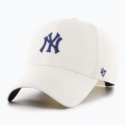 Czapka z daszkiem 47 Brand New York Yankees Vent MVP. Białe czapki z daszkiem damskie 47 Brand, bez wzorów. Za 159.99 zł.
