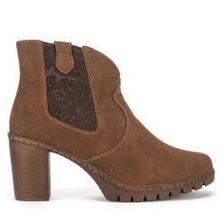 Botki Rieker. Brązowe botki damskie Rieker, bez obcasa, na słupku, bez zapięcia. Za 271.00 zł.