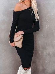 Milan Kiss Sukienka w kolorze czarnym rozmiar: S. Czarne sukienki damskie Milan Kiss, bez wzorów, bez ramiączek. Za 96.14 zł.