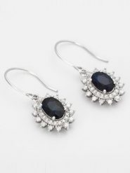 CARATELLI Złote kolczyki "Stellaire" z diamentami rozmiar: onesize. Niebieskie kolczyki damskie CARATELLI, z diamentem, złote, z zapięciem typu bigiel. Za 2,125.48 zł.