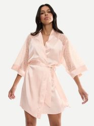 Triumph Szlafrok A Weekend To Remember 10227185 Beżowy. Brązowe szlafroki damskie Triumph, bez wzorów, z syntetyku, bez kaptura. Za 199.99 zł.