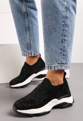 Czarne Buty Sportowe w Cyrkonie na Grubej Podeszwie Coneta. Czarne obuwie sportowe casual damskie Born2be, bez zapięcia. Za 44.99 zł.