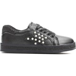 Czarne Buty Sportowe Uncouple. Czarne buty sportowe dziewczęce Born2be, z materiału. Za 59.99 zł.