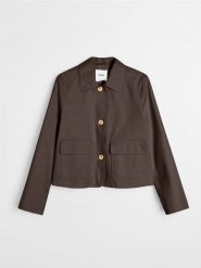 Bawełniana kurtka z kołnierzykiem i twillowym wykończeniem - brązowy. Brązowe kurtki damskie Sinsay, l, bez wzorów, z bawełny, bez kaptura. Za 69.99 zł.