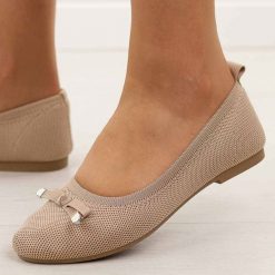 Fango baleriny damskie Evento 9048. Brązowe balerinki damskie eVento, z aplikacjami, z jeansu. Za 99.00 zł.