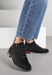 Czarne Botki Vices Trzewiki z Imitacji Zamszu Aliff. Czarne botki damskie Renee, eleganckie, bez obcasa, na płaskiej podeszwie, bez zapięcia. Za 109.99 zł.