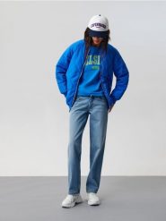 Jeansy straight low waist - niebieski. Niebieskie jeansy damskie Sinsay. W wyprzedaży za 49.99 zł.