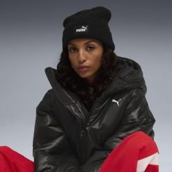 Głęboka czapka beanie Essentials PUMA. Czarne czapki damskie Puma, bez wzorów. Za 79.00 zł.