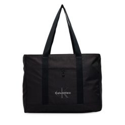 Torebka Calvin Klein. Czarne shopper bag Calvin Klein, bez wzorów, bez dodatków. Za 369.99 zł.